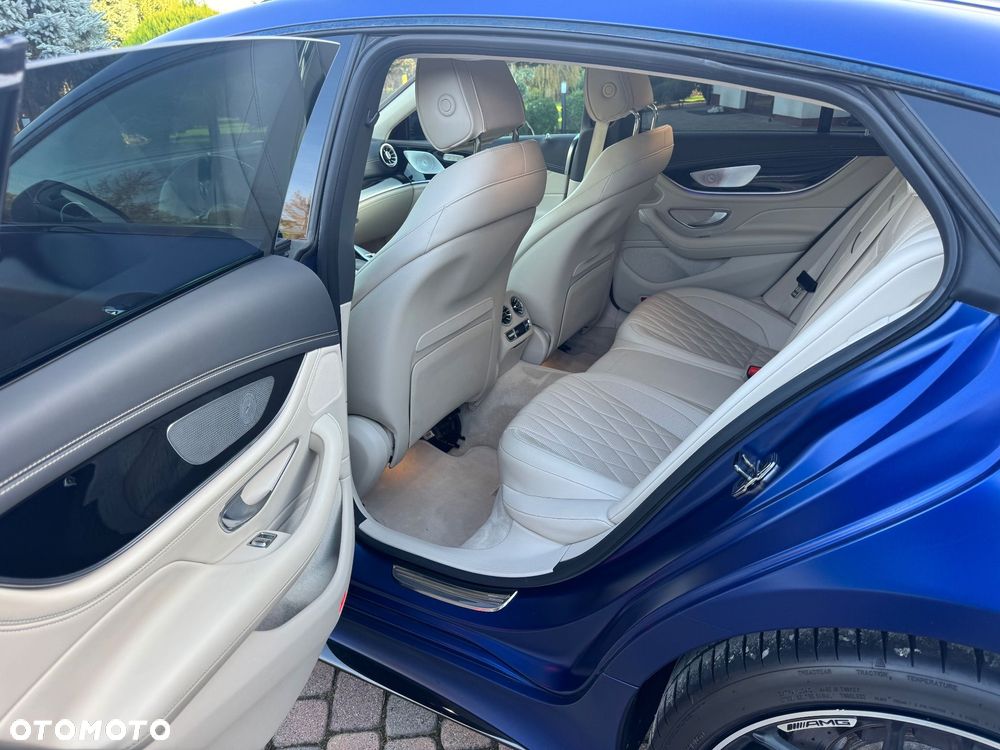 Mercedes-Benz AMG GT 63 S 4Matic+ Speedshift MCT 9G - 15