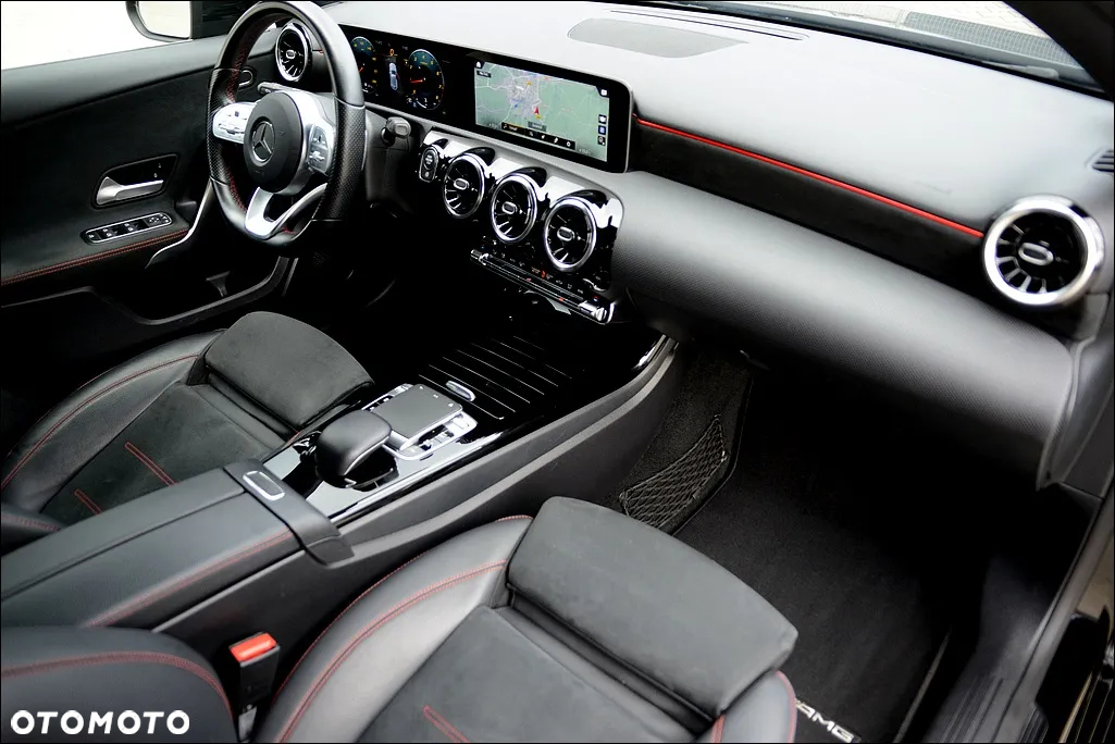 Mercedes-Benz Klasa A 180 AMG Line 7G-DCT - 25