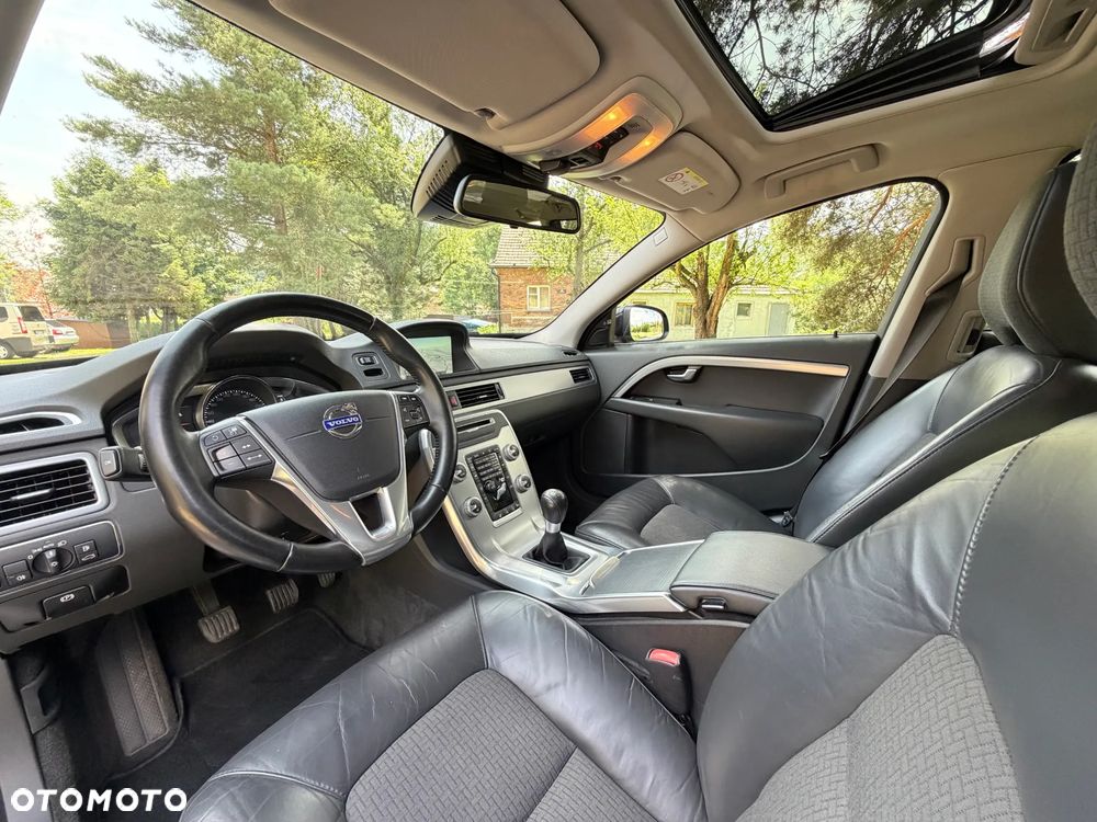 Volvo V70 D3 Edition - 17