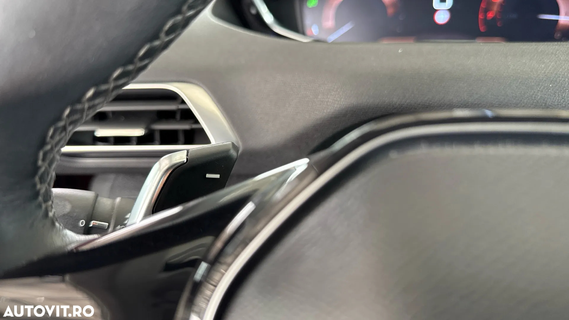 Peugeot 3008 1.2 PureTech Turbo S&S EAT6 GT-Line - 15