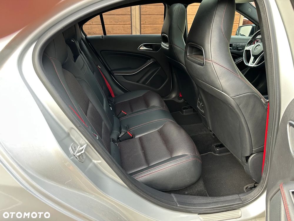 Mercedes-Benz Klasa A 250 (BlueEFFICIENCY) 7G-DCT AMG Sport - 21