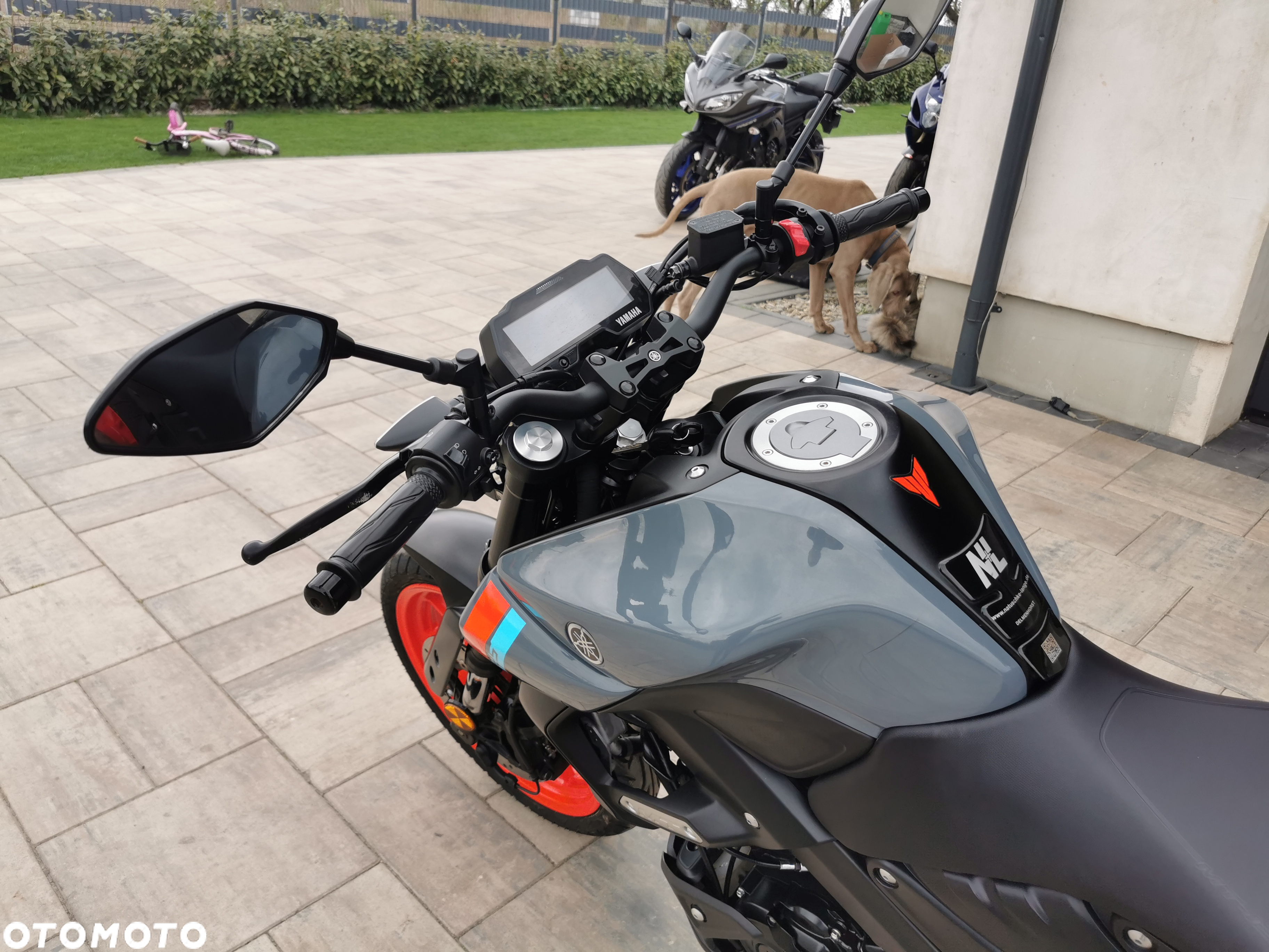 Yamaha MT - 7