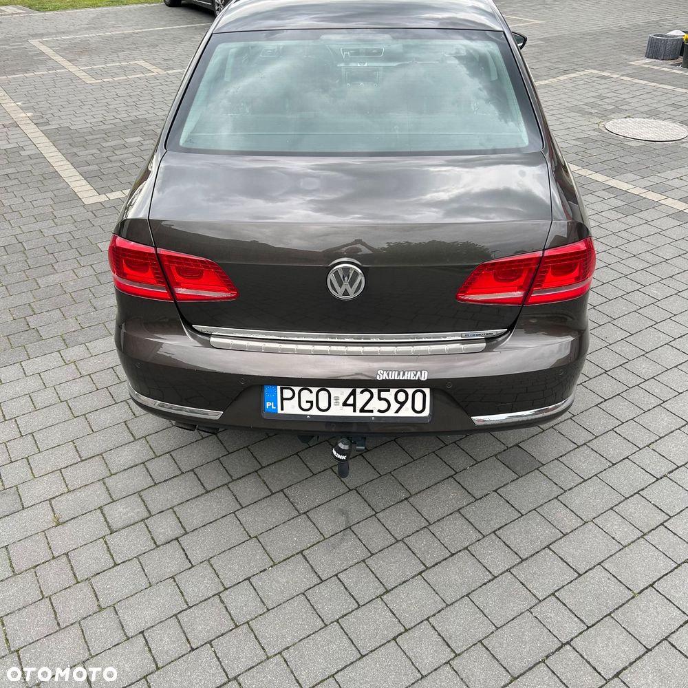 Volkswagen Passat 2.0 TDI Comfortline - 8