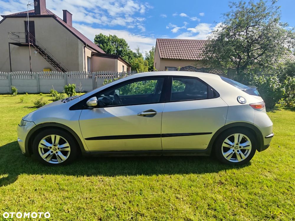 Honda Civic 1.8 Comfort - 1