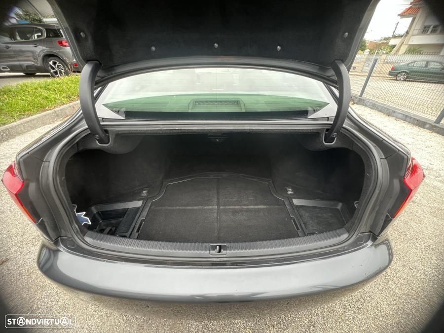 Lexus IS 220 d Luxury 46 - 37