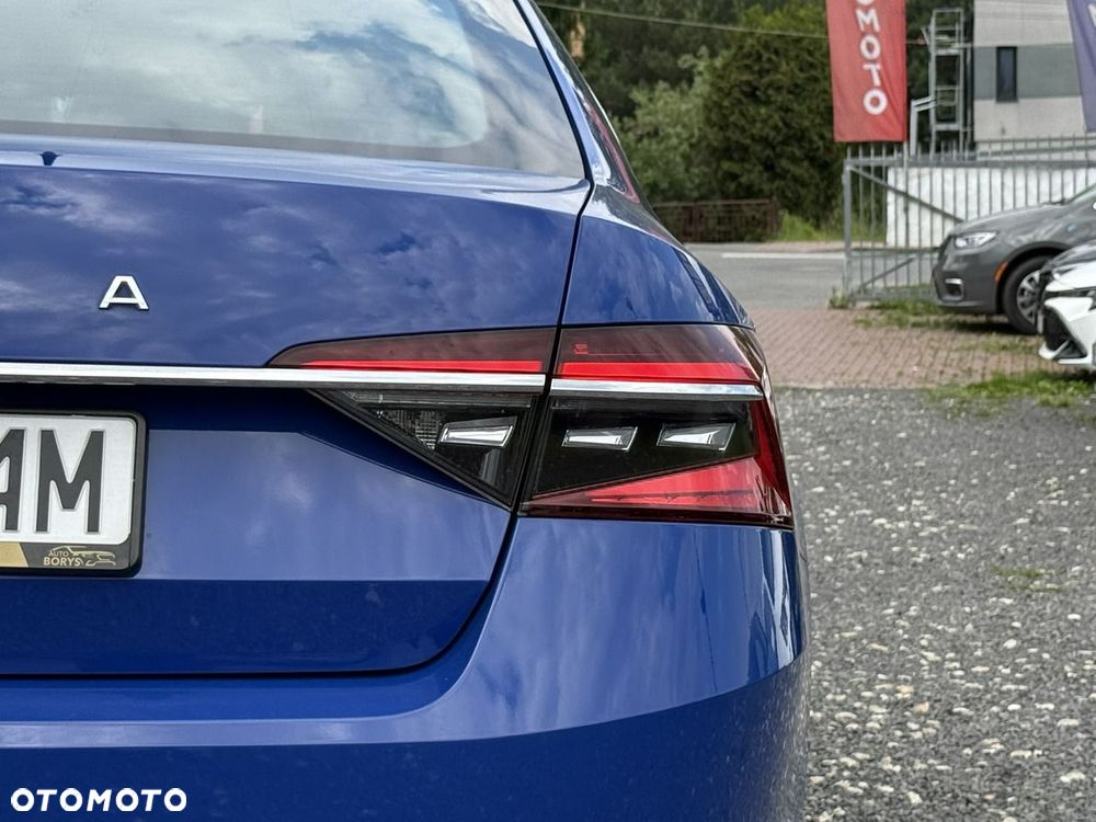 Skoda Superb 2.0 TDI SCR Ambition DSG - 9