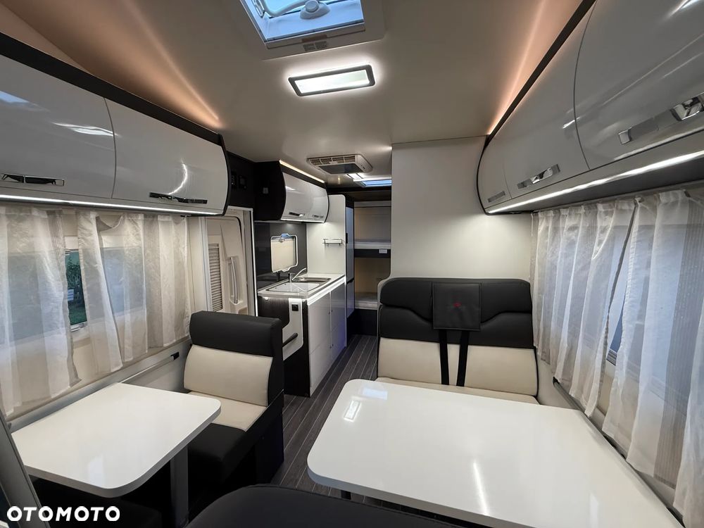 Roller Team 277 camper 7-osób kamper camper zamiana - 39