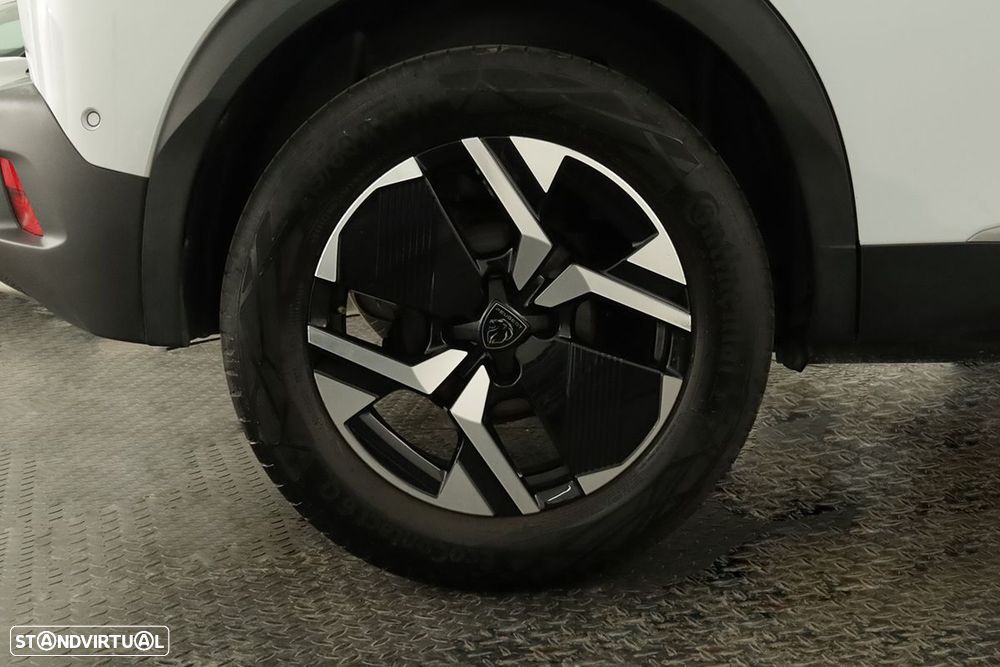 Peugeot 2008 1.2 PureTech Allure EAT8 - 5