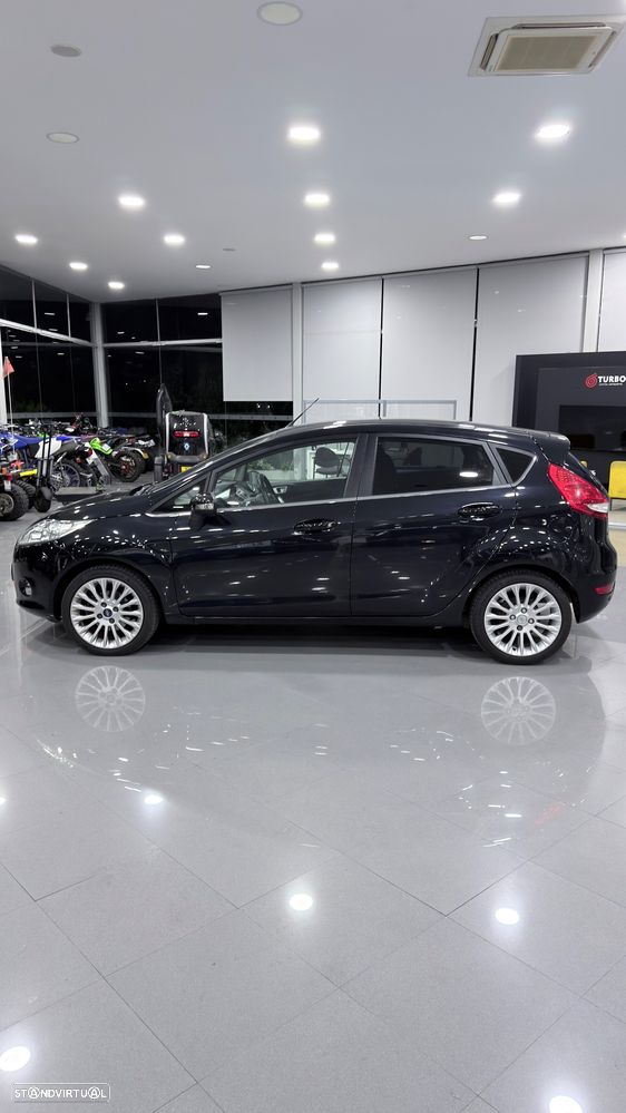 Ford Fiesta - 7