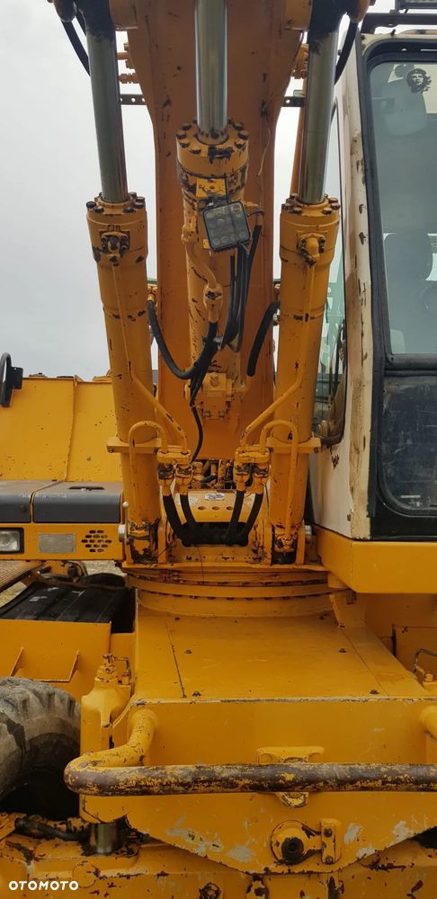 Liebherr A900 LITRONIC - 11