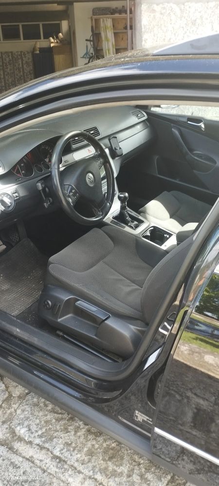 VW Passat Variant 2.0 TDI Confortline - 2