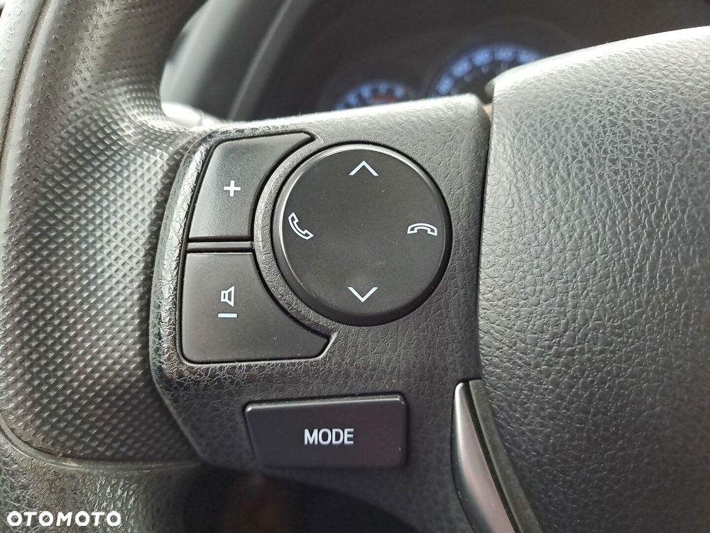 Toyota Auris 1.33 VVT-i Active - 14