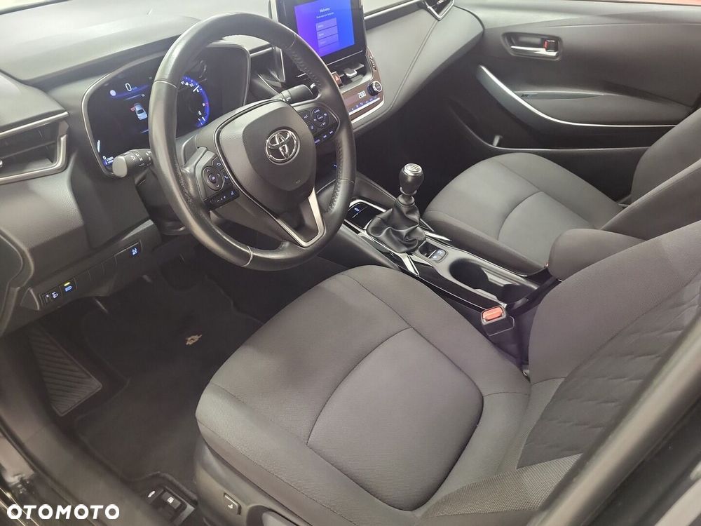 Toyota Corolla - 10