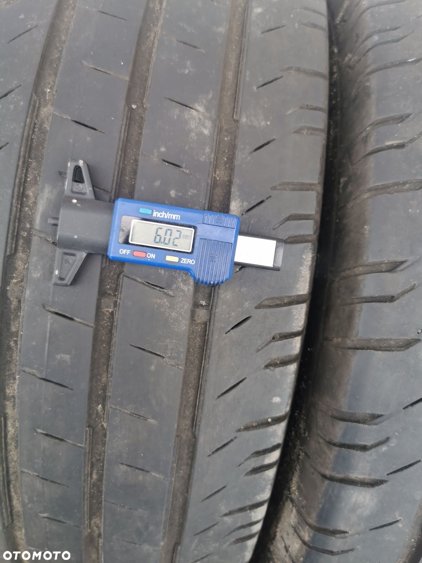 Komplet opon 235/65R16C Continental ContiVanContac 200 - 5