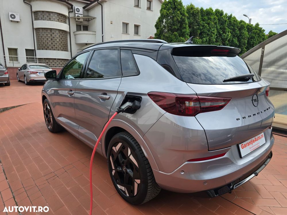 Opel Grandland X 1.6 Turbo START/STOP 4X4 Ultimate - 12
