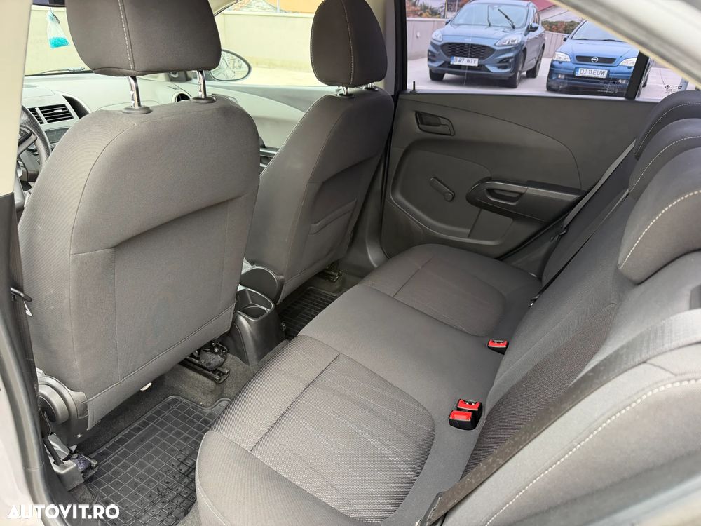 Chevrolet Aveo - 18