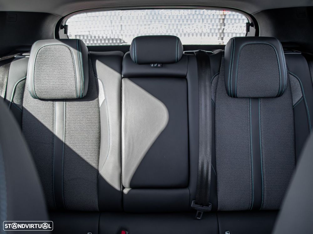 Peugeot 308 1.5 BlueHDi Allure Pack EAT8 - 17