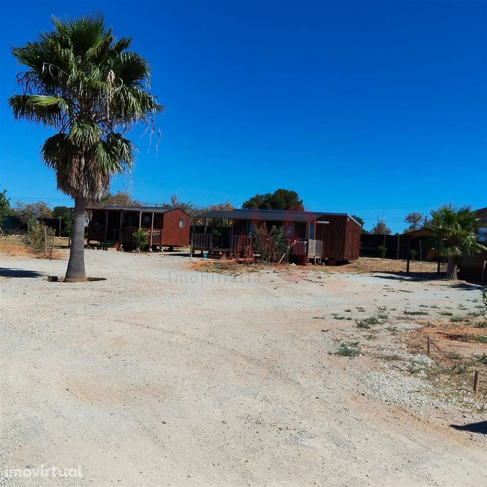 Terreno Rústico com 7 Bungalows na Guia em Albufeira - Grande imagem: 5/11