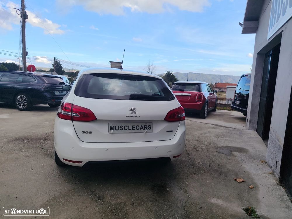 Peugeot 308 - 10