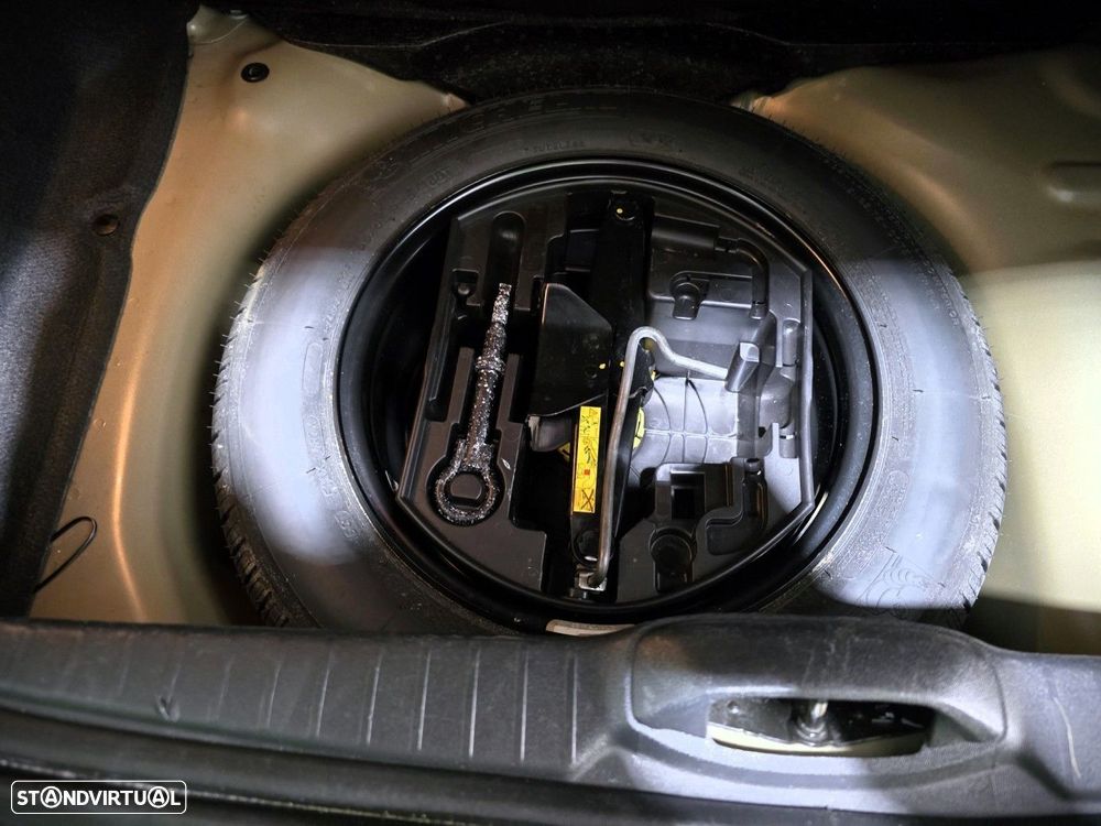 Peugeot 208 1.2 PureTech Active - 29