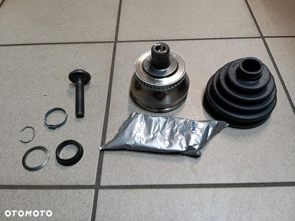 Przegub napędowy zewnętrzny L/P  ABS:45) AUDI A4, A6; SKODA SUPERB I; VW PASSAT 1.9D 08.98-03.08