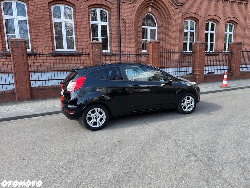 Ford Fiesta 1.0 Start-Stop Champions Edition - 5