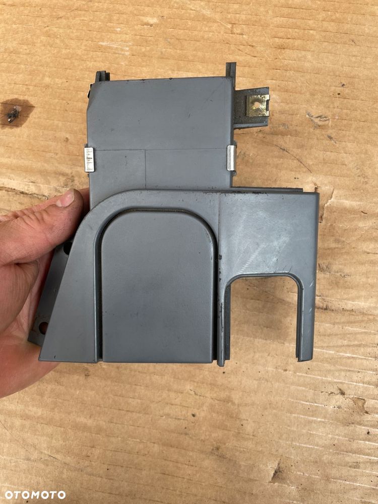 maskownica zaślepka boczka tył do bmw e36 cabrio 8163690 - 1