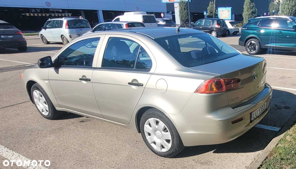 Mitsubishi Lancer - 3