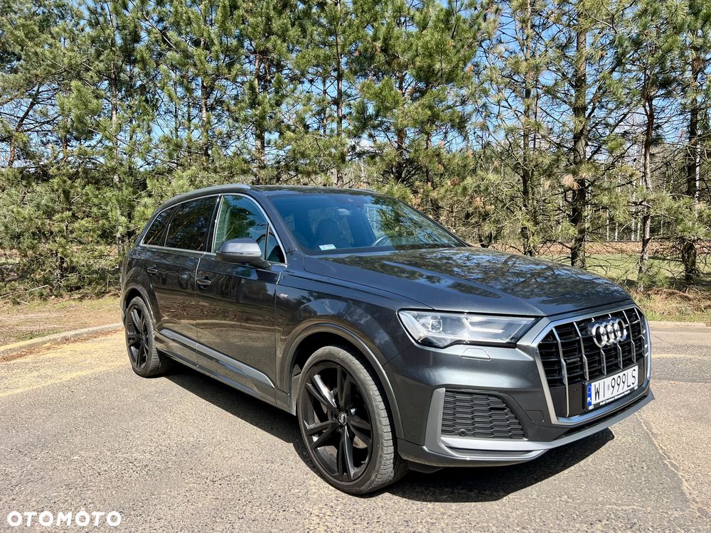 Audi Q7 - 1