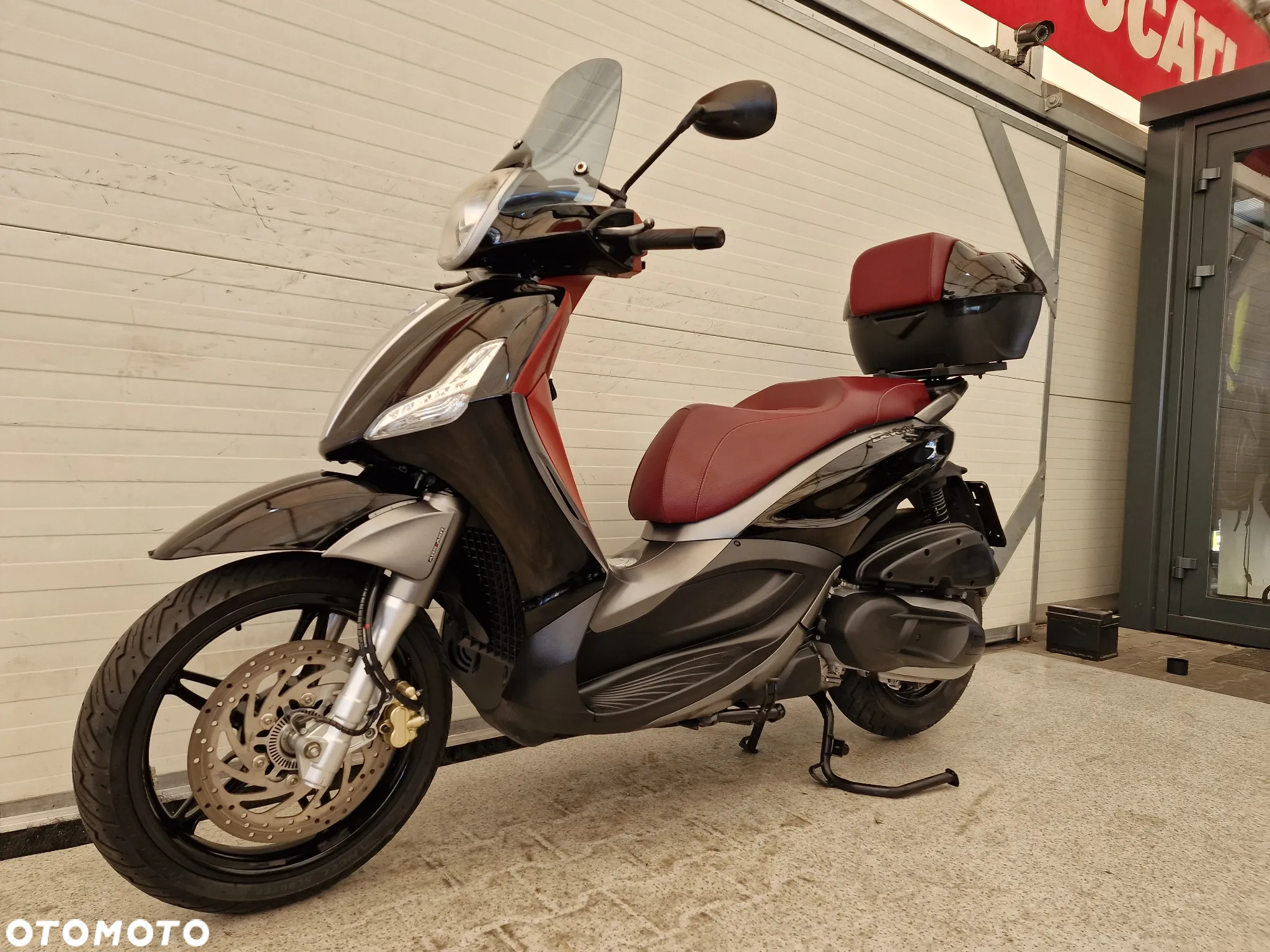 Piaggio Beverly - 2