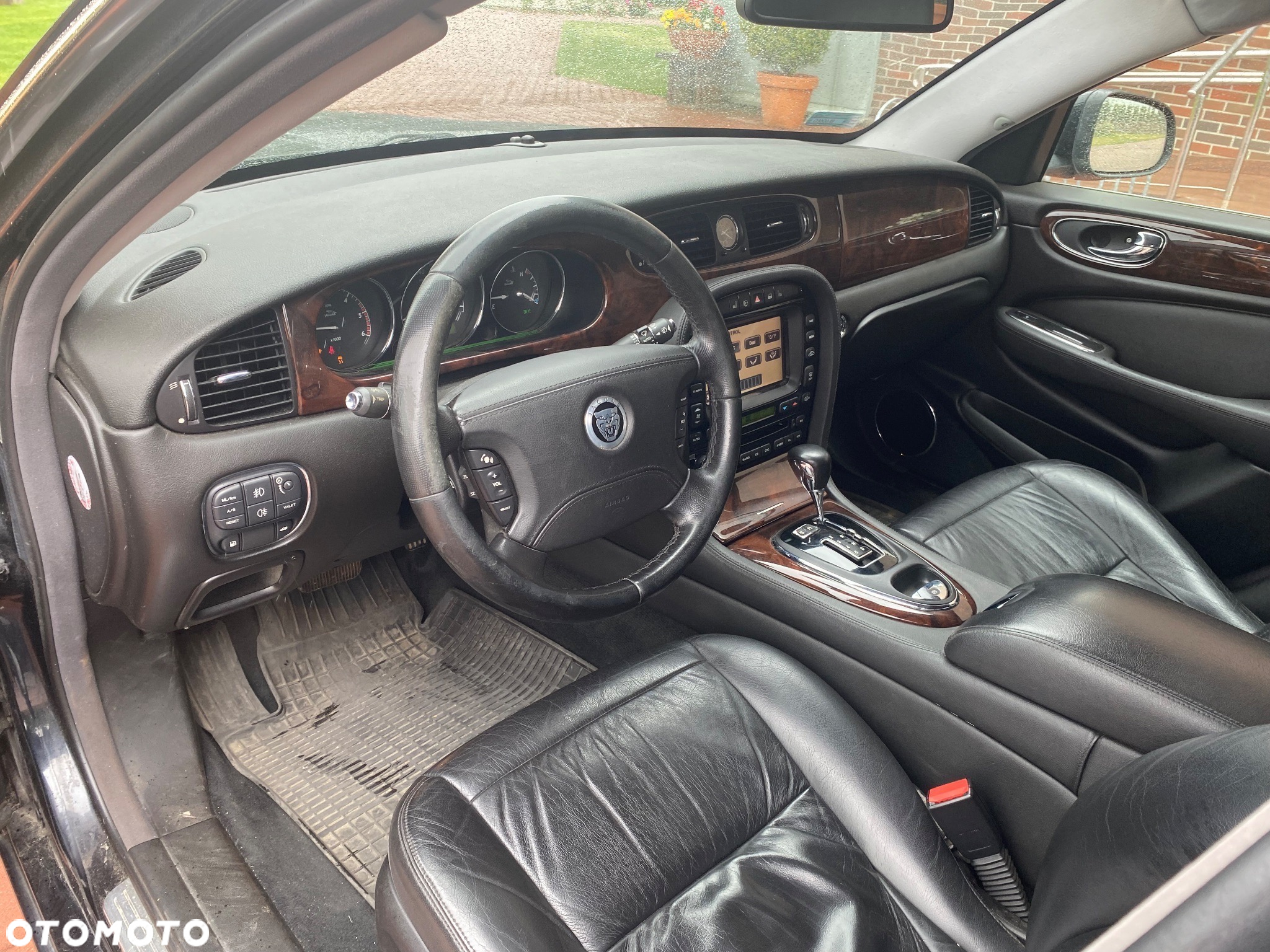 Jaguar XJ XJ6 2.7 Twin Turbo Diesel - 2