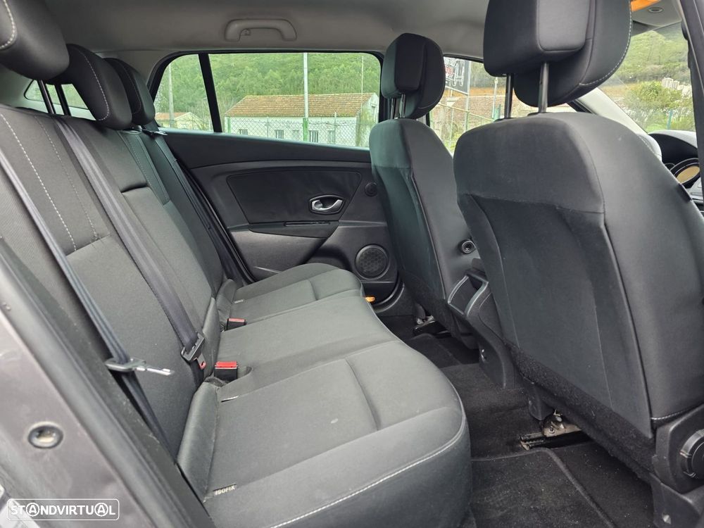 Renault Mégane Sport Tourer 1.5 dCi Dynamique S CO2 Champion - 11