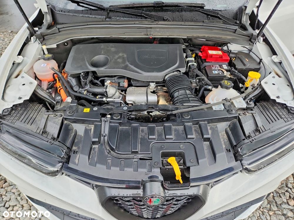 Alfa Romeo Stelvio - 14