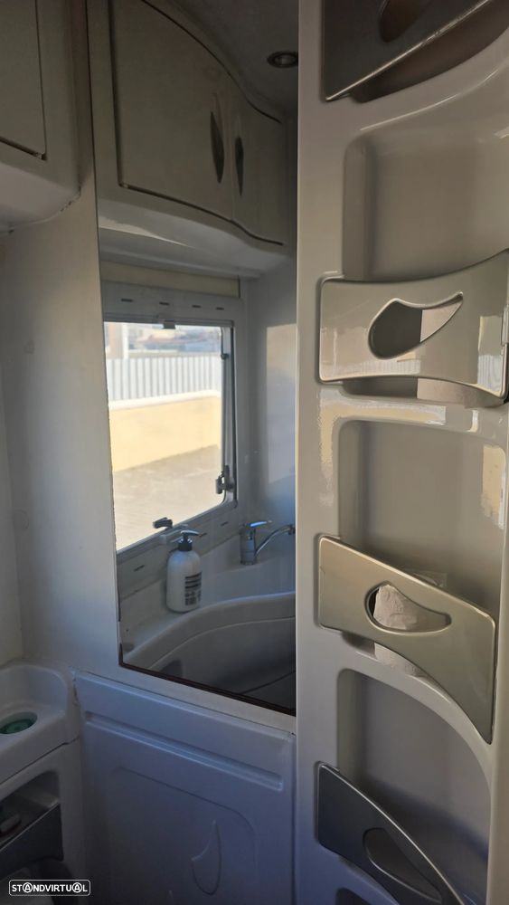 CI International Mizar 7 Metros Cama Casal Atrás Frigorifico Grande - 20