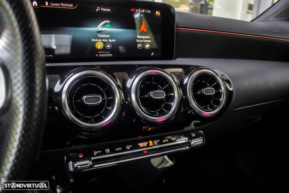 Mercedes-Benz A 250 e AMG Line - 24