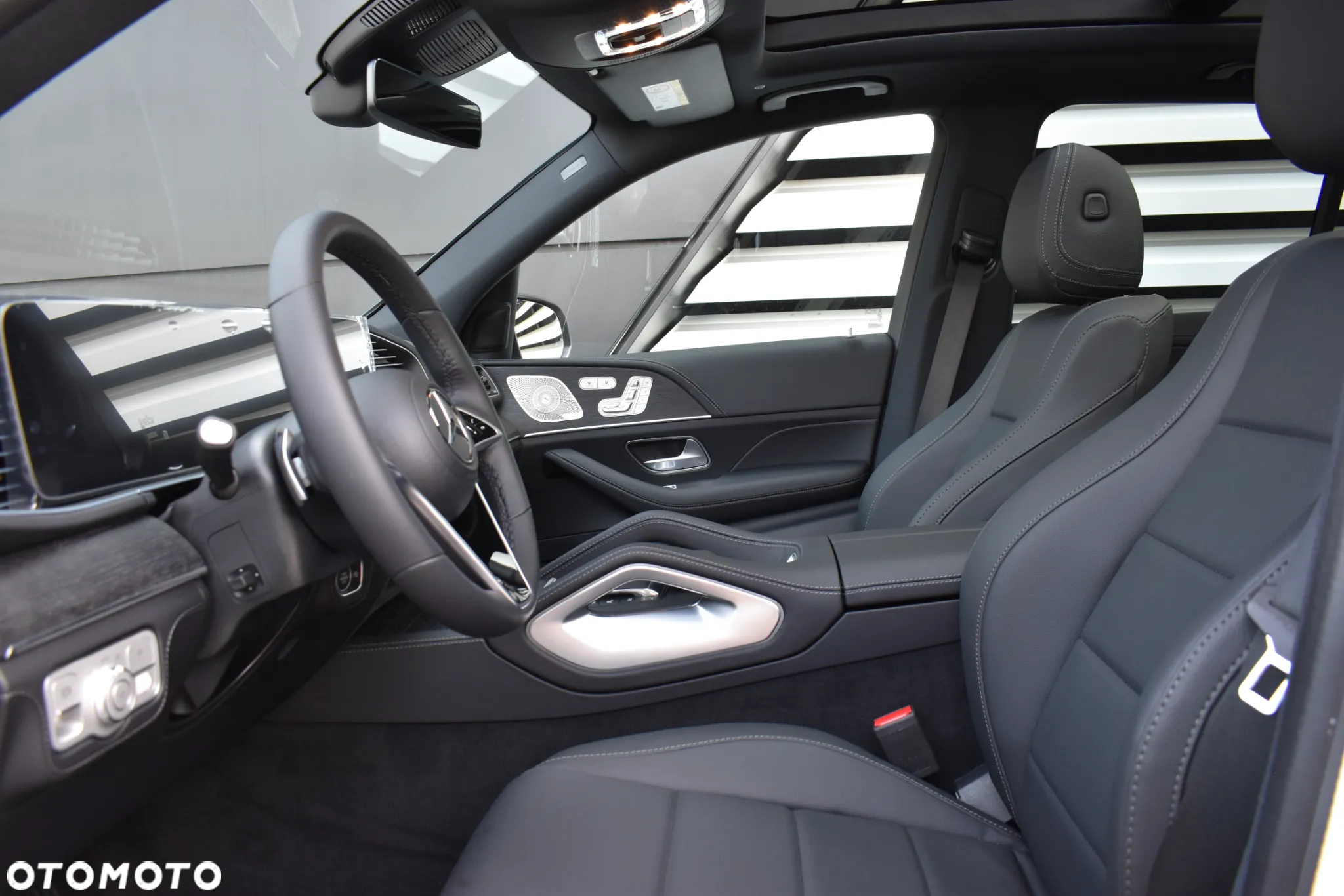 Mercedes-Benz GLE 300 d 4Matic 9G-TRONIC AMG Line Advanced Plus - 16