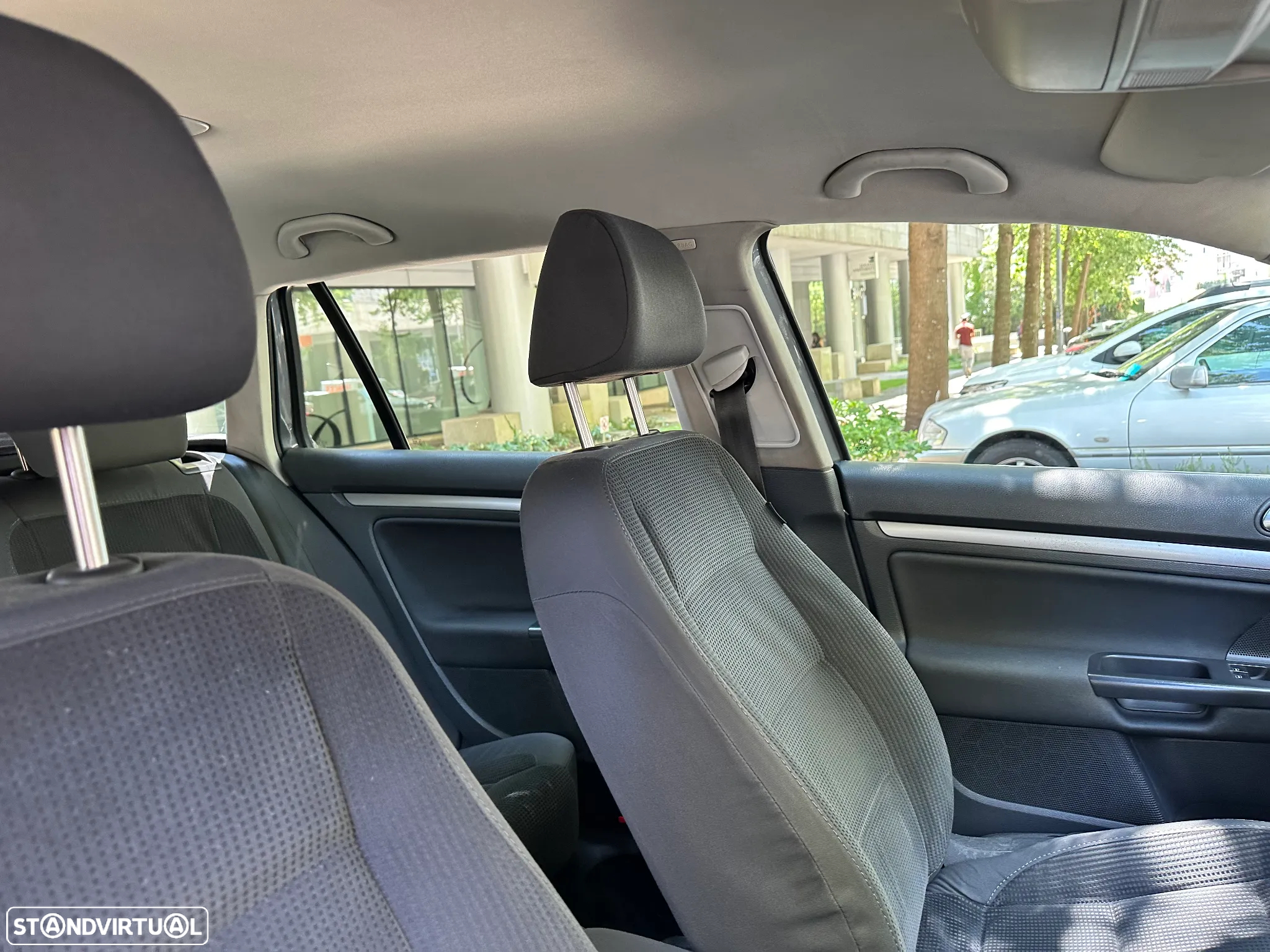 VW Golf Variant 2.0 TDi Confortline - 19