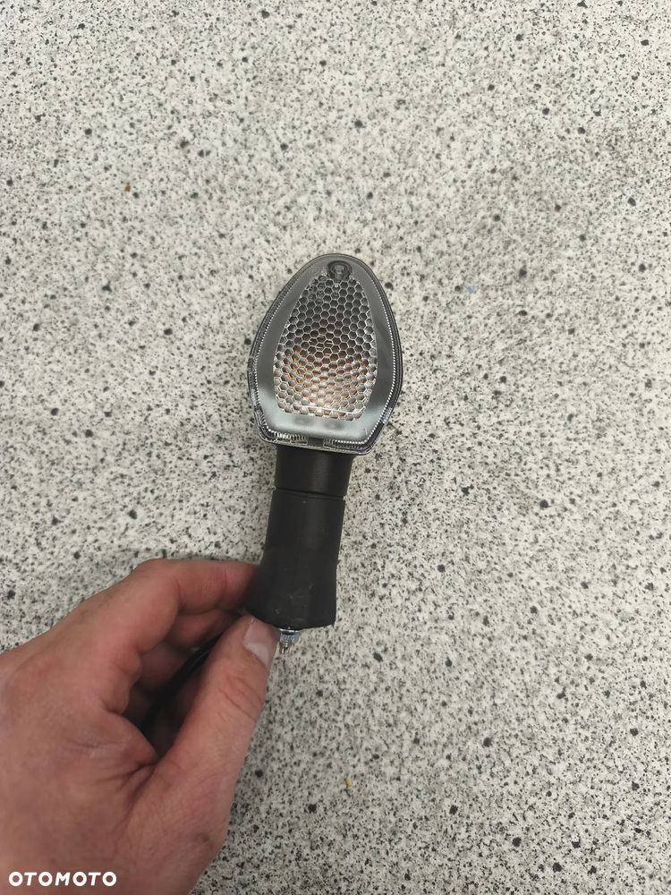 Kierunkowskaz lewy tył Suzuki DL 650 DL650 V-Strom 650 - 1