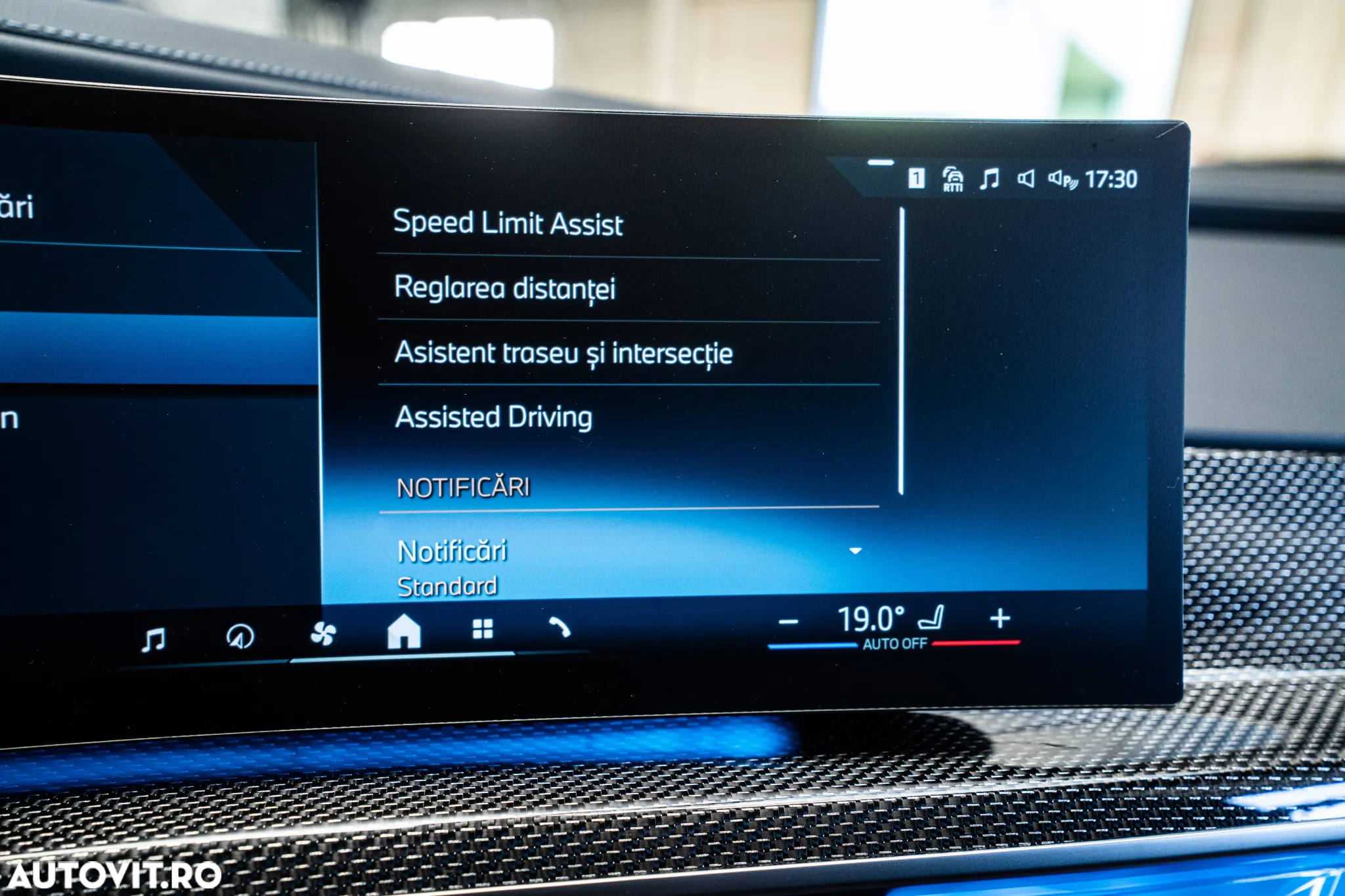 BMW Seria 7 740d xDrive MHEV - 16
