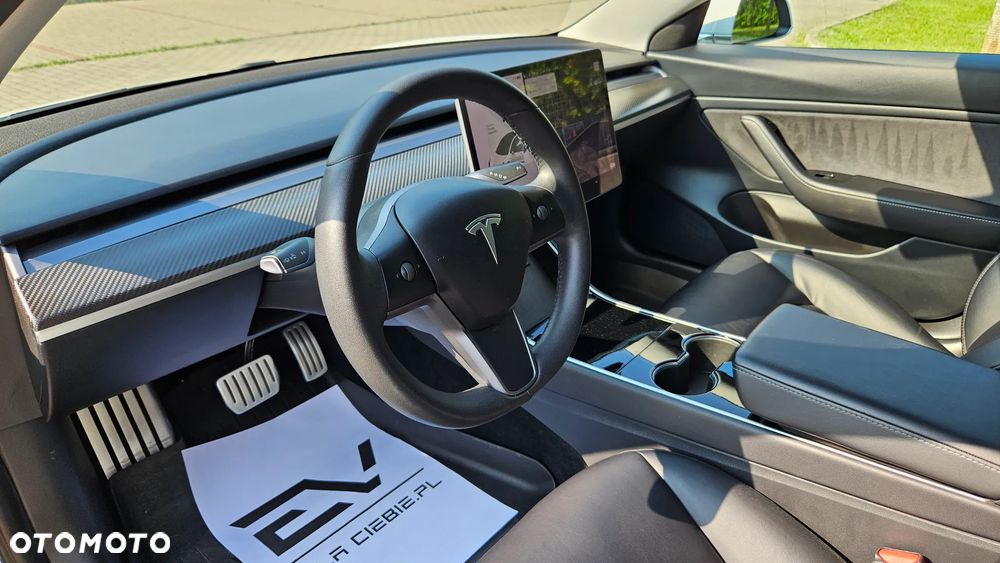 Tesla Model 3 - 17
