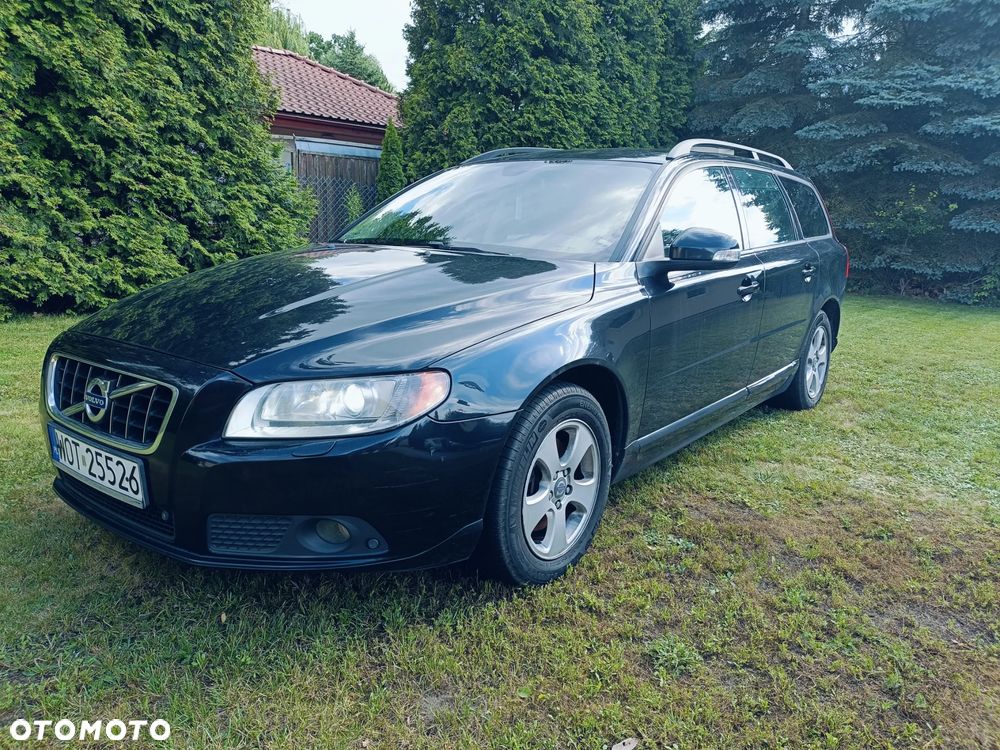Volvo V70 2.0D Momentum - 1