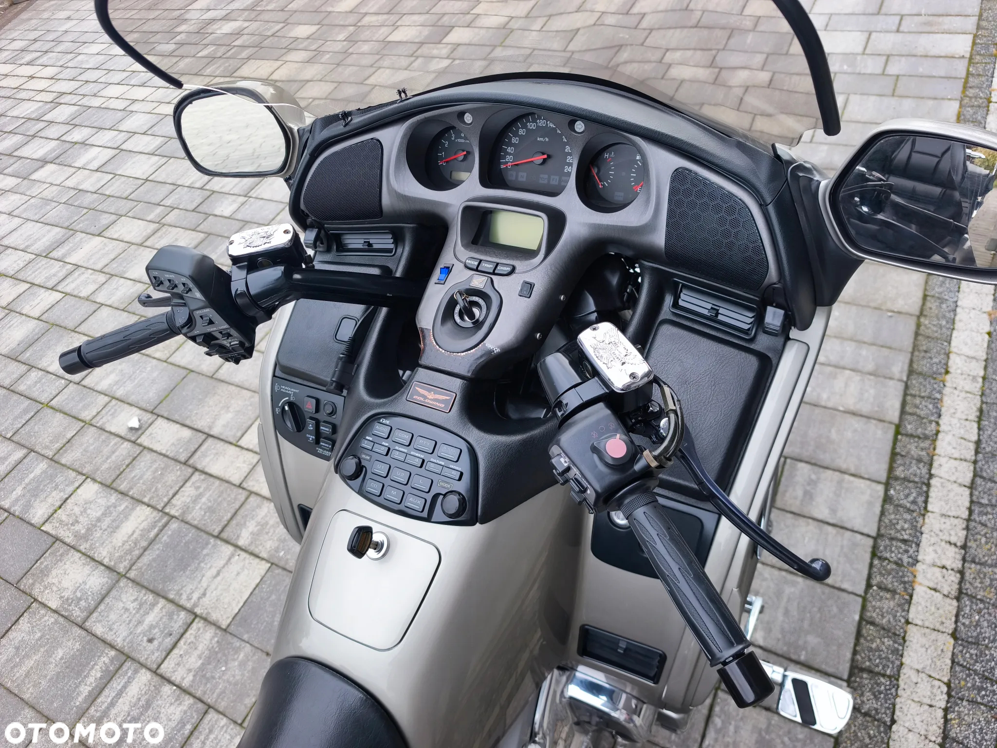 Honda GL - 33