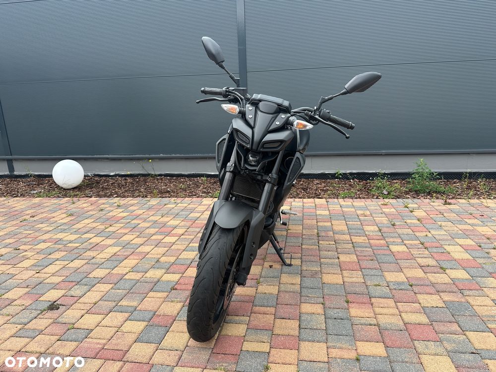 Yamaha MT - 7