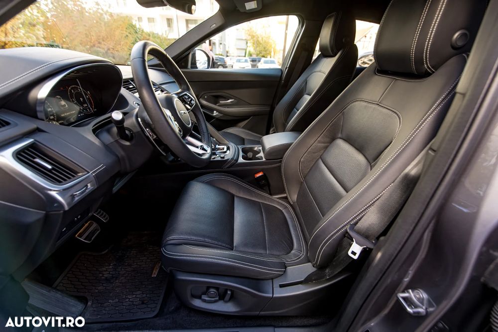 Jaguar E-Pace D200 AWD R-Dynamic SE - 24