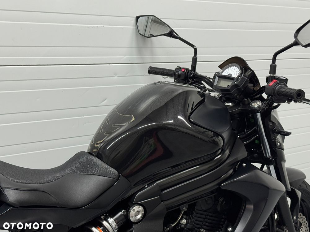 Kawasaki ER - 7