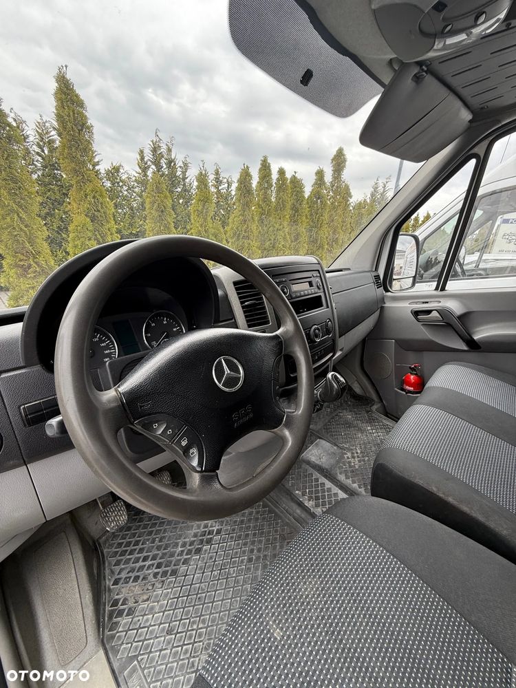 Mercedes-Benz Sprinter - 4