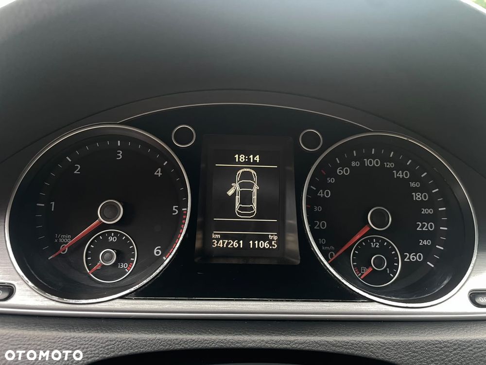 Volkswagen Passat 2.0 TDI Comfortline - 9
