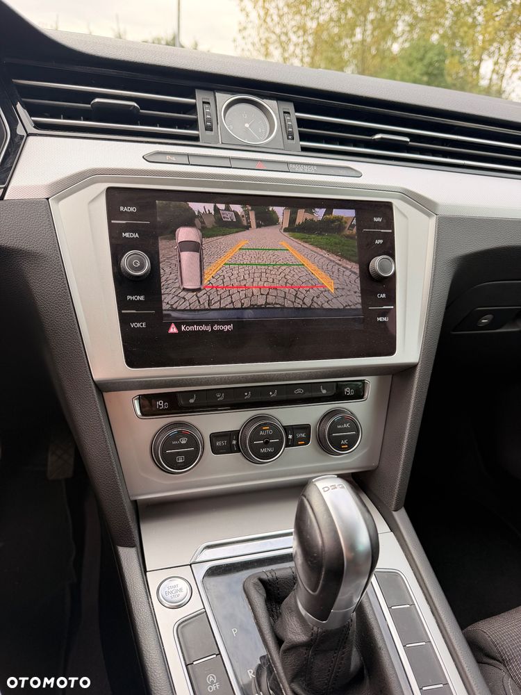Volkswagen Passat 1.5 TSI OPF DSG Highline - 36