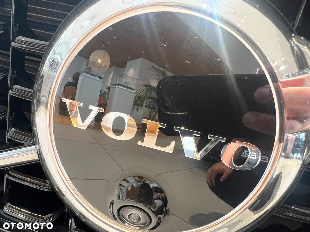 Volvo V60 B4 B Ultimate Dark - 39