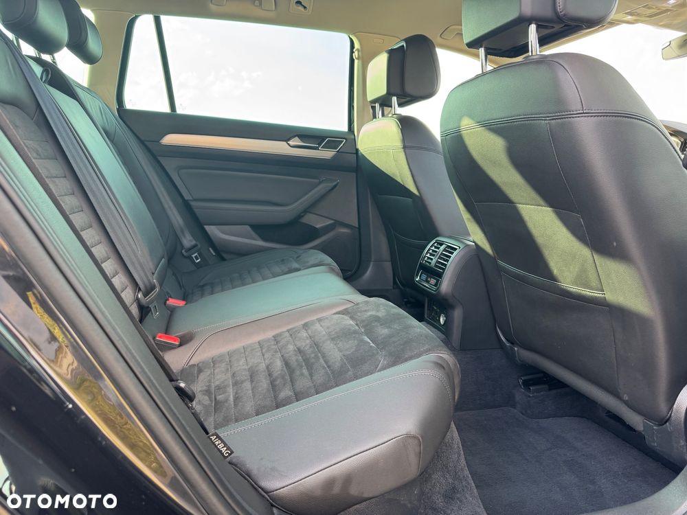 Volkswagen Passat 2.0 TDI BMT Highline - 25
